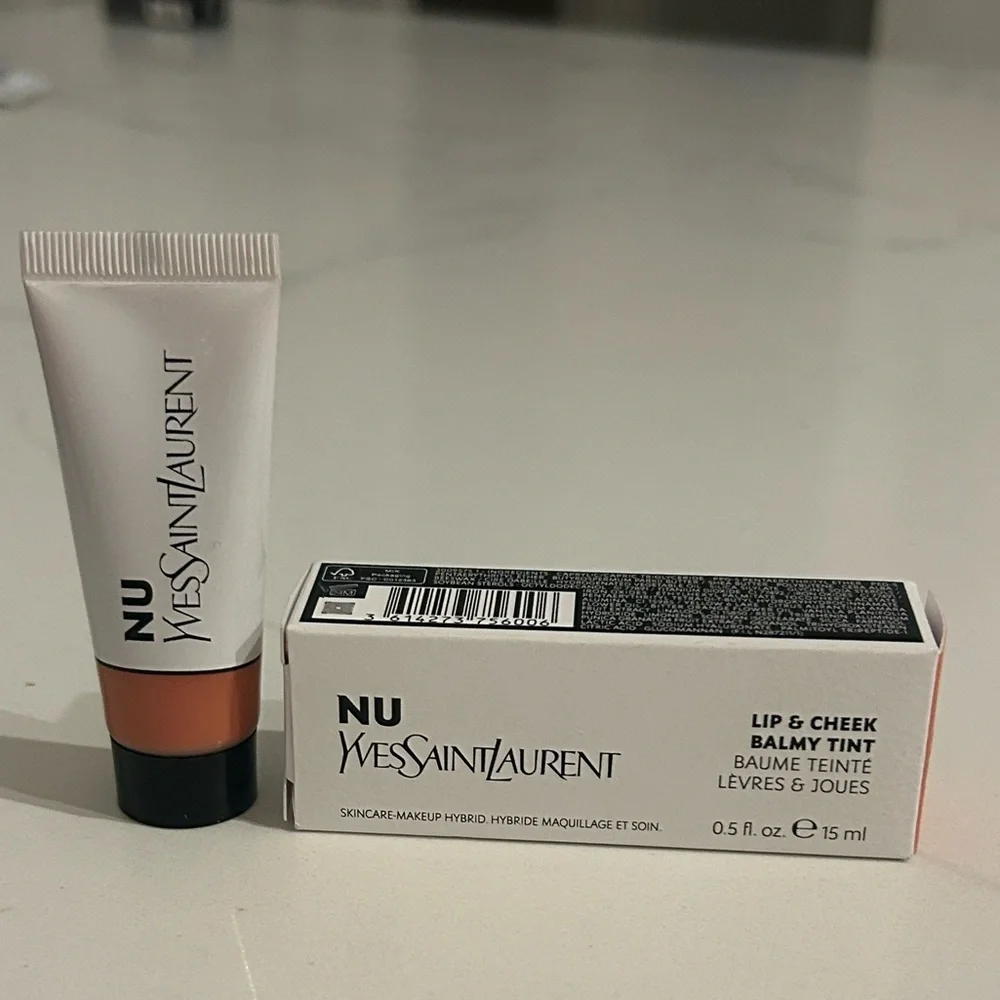 Yves Saint Laurent NU Lip & Cheek Balmy Tint - Soft Pink - Picture 2 of 4